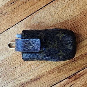 Louis Vuitton vintage cellphone/anything clip on case